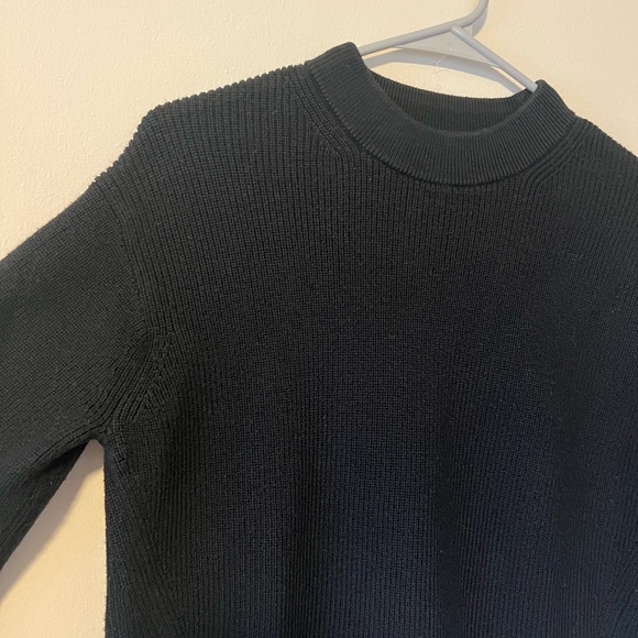 Lululemon Merino Wool-Blend Ribbed Crewneck Sweater black - Picture 3 of 5